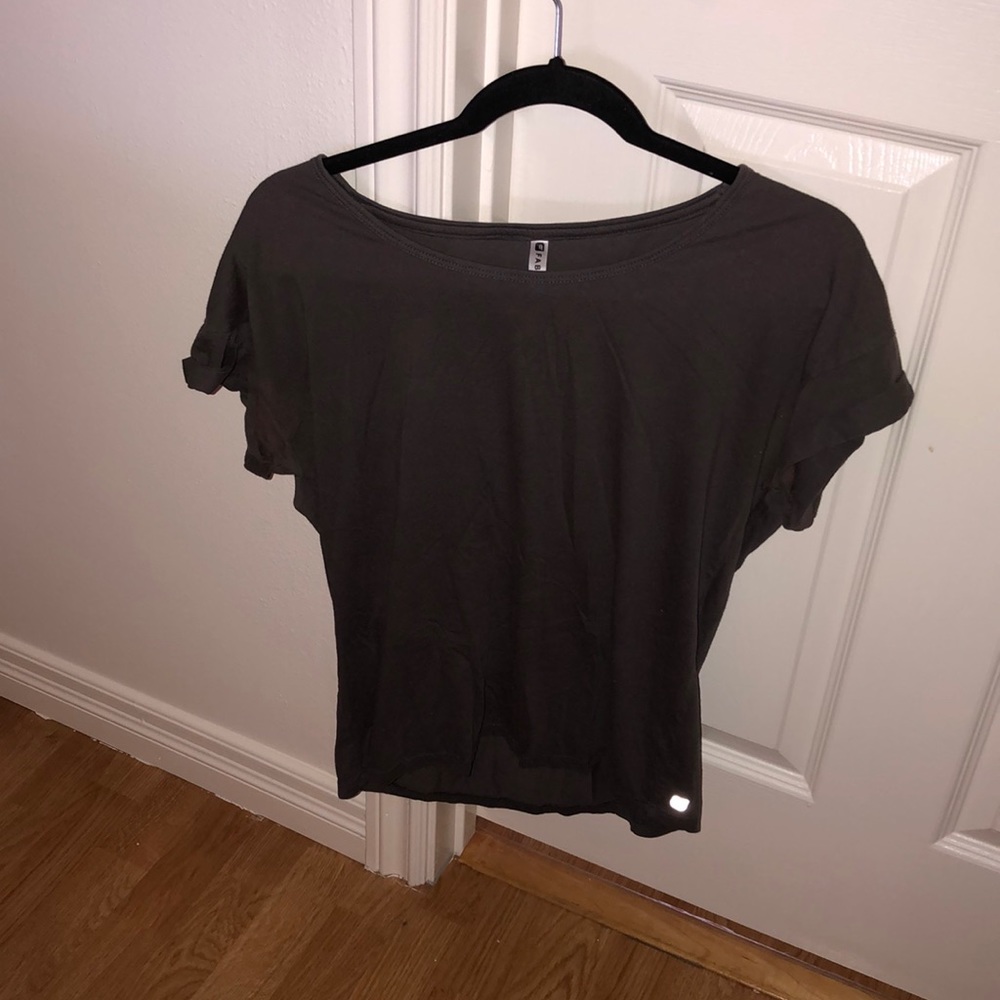 Plain t-shirt